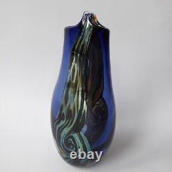 Allister Malcolm Vortex art glass blue swirl vase signed AM. Handmade cased 8.5