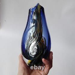 Allister Malcolm Vortex art glass blue swirl vase signed AM. Handmade cased 8.5