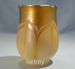 Art Nouveau Quezal Art Glass Favrile Feather Design Single Lamp Shade