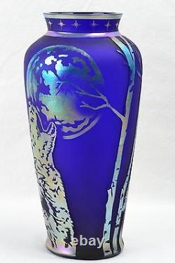 Fenton Glass Favrene Cameo Vase'Night Caller' Kelsey Murphy 701703