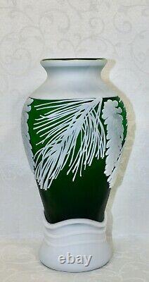 Fenton, Vase, Emerald Green Cameo Glass, Murphy / Bomkamp, Limited Edition