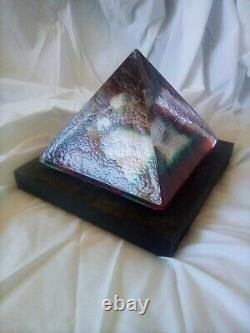 Kosta Boda Bertil Vallien head Sculpture glass. Pyramid