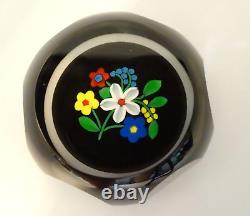 Perthshire Annual Collection Limited Edition 1999a Miniature Bouquet Paperweight