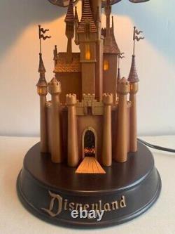 Pre-Owned Disney Castle Limited Edition Table Lamp Stained Glass Limited to 1500