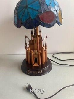 Pre-Owned Disney Castle Limited Edition Table Lamp Stained Glass Limited to 1500