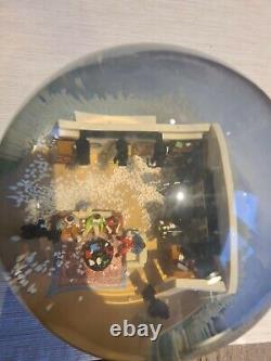 RARE The Big Bang Theory WB 2013 Promotional Snow Globe Limited Edition 83/500