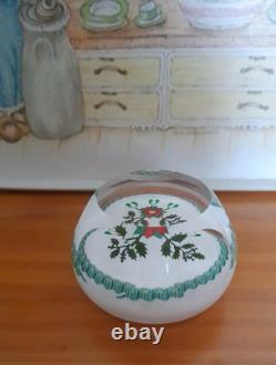 Rare Limited Edition PERTHSHIRE CHRISTMAS MISTLETOE BOUQUET 1996 Paperweight