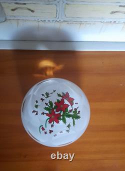 Rare Limited Edition PERTHSHIRE CHRISTMAS POINSETTIA & HOLLY -1989 Paperweight
