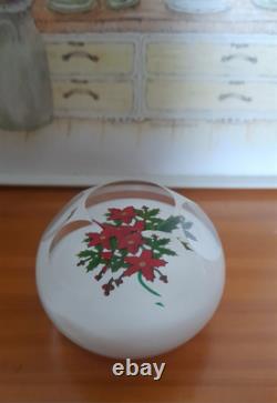 Rare Limited Edition PERTHSHIRE CHRISTMAS POINSETTIA & HOLLY -1989 Paperweight