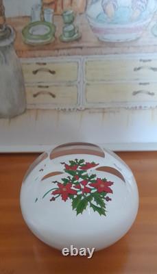 Rare Limited Edition PERTHSHIRE CHRISTMAS POINSETTIA & HOLLY -1989 Paperweight