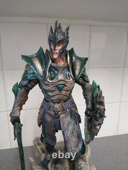 Skyrim Glass Armour Limited Edition Statue Gaming Headz