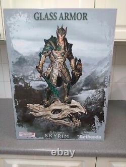 Skyrim Glass Armour Limited Edition Statue Gaming Headz