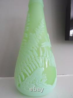 Vaseline FENTON CAMEO Glass CARVED FROG IN THE FERN VASE Kelsey Murphy Bomkamp