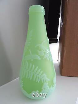 Vaseline FENTON CAMEO Glass CARVED FROG IN THE FERN VASE Kelsey Murphy Bomkamp