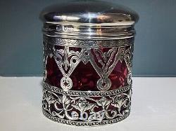 Bocal de vanité argenté à couvercle de 1903 G E Walton & Co Ltd avec doublure en verre cranberry