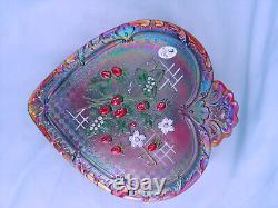 Boîte en forme de cœur en verre peint à la main de Fenton Red Carnival, Édition Limitée, Certifiée.
