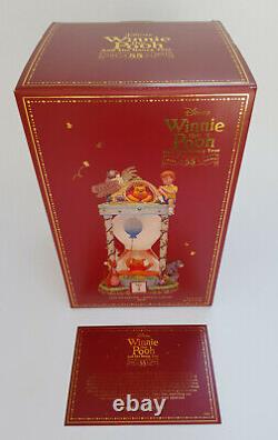 Boutique Disney Winnie l'ourson globe de neige sablier 55e édition limitée de 55 ans
