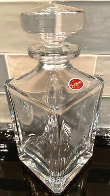 DECANTEUR CARRE EN CRISTAL FINS ROYAL BRIERLEY POUR LE 90E ANNIVERSAIRE DE LA REINE PAR NICK DAVEY
