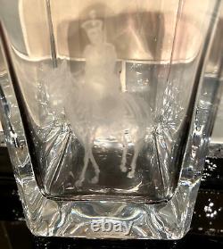 DECANTEUR CARRE EN CRISTAL FINS ROYAL BRIERLEY POUR LE 90E ANNIVERSAIRE DE LA REINE PAR NICK DAVEY