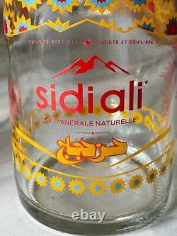 Édition limitée rare de la bouteille d'eau vide en verre Sidi Ali x Hassan Hajjaj au Maroc