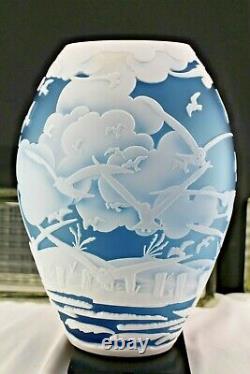 Fenton Glass Kelsey Murphy Sand Vase Sculpté Sail Away 114/150 Bateau Et Mouettes