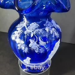 Fenton Mary Gregory Cobalt Blue Valeur Avec Girl & Cat/bird Signed Fenton & Artist