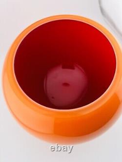 KATE SPADE Lenox Brighton Way Orange Red 6 Rose Vase Bowl Cased Glass Heavy
<br/>


	
 <br/>	Traduction en français : KATE SPADE Lenox Brighton Way Orange Rouge 6 Vase à roses bol en verre lourd encastré