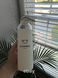 L'usine Chanel No. Bouteille D'eau En Verre De 5 Édition Limitée