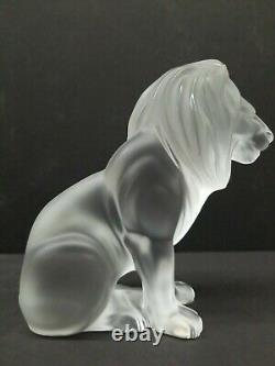 Lalique Bamara Assis Lion Givré Sculpture En Verre De Cristal Signé France