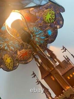 Lampe De Table D'occasion Disney Castle Limited Edition Limitée Verre Teinté Limitée À 1500