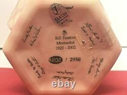 Limité Bill Fenton Birman Memorial Diamond Optic Vase Étiquette Signée Par Toutes Les Familles