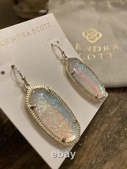 Nwt Kendra Scott Dichroic Foil Gold Elle Boucles D’oreilles- Texas Limited Edition