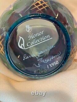 Panier en verre Fenton Art Glass peint à la main de la collection Honor en mûrier