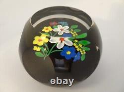 Perthshire Annual Collection Limited Edition 1999a Miniature Bouquet Paperweight