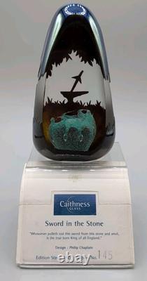 Poids de papier en verre Caithness Épée dans la pierre Philip Chaplain Édition limitée