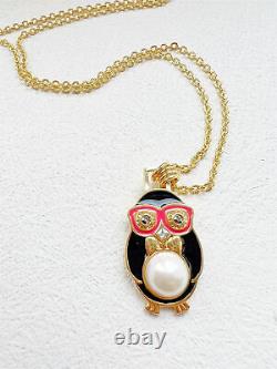 Rare Henri Bendel Édition Limitée Collier de Pingouin de Fête en Émail avec Lunettes