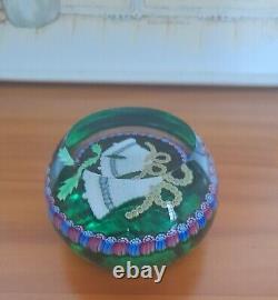 Rare L. E. PERTHSHIRE Millefiori CLOCHES DE NOËL VERTES 1994 Poids de papier