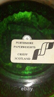 Rare L. E. PERTHSHIRE Millefiori CLOCHES DE NOËL VERTES 1994 Poids de papier