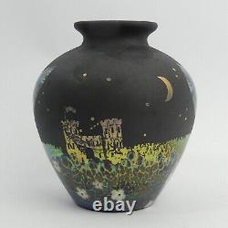 Richard Golding a signé un vase en édition limitée en verre d'art Okra 'Midnight Watch'