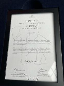 Swarovski Crystal Grand Éléphant Signé Dans Case Retraité 2006 Edition Limitée