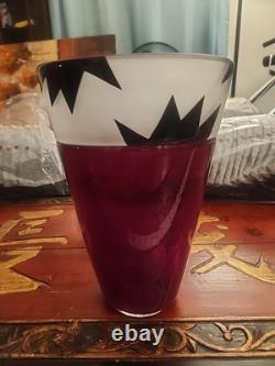 Vase en verre artistique en édition limitée signé